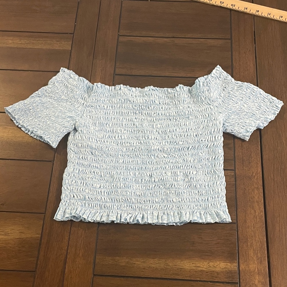 Wild Fable - Stretch Off The Shoulder Blue and White Crop Top Short Sleeves Sz M